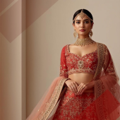 Gold and Red Simple Dhanteras Sale Instagram Post (1000 x 1000 px)